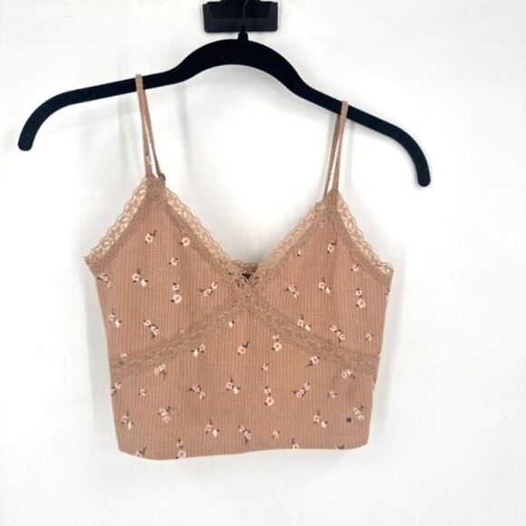 NWT Aeropostale Floral Crisscross Lace Cropped Cami tank top crop Medium - Picture 2 of 11